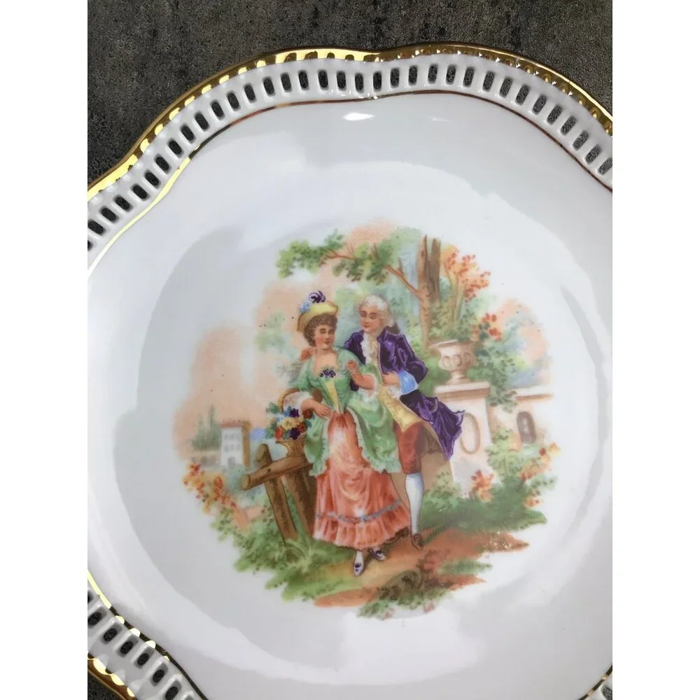 Vintage Schumann Arzberg Germany Porcelain Dish Scalloped Gold Trim Man/Woman - Picture 4 of 8